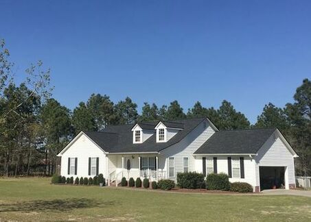 A home in Orangeburg, SC, that had residential roofing services